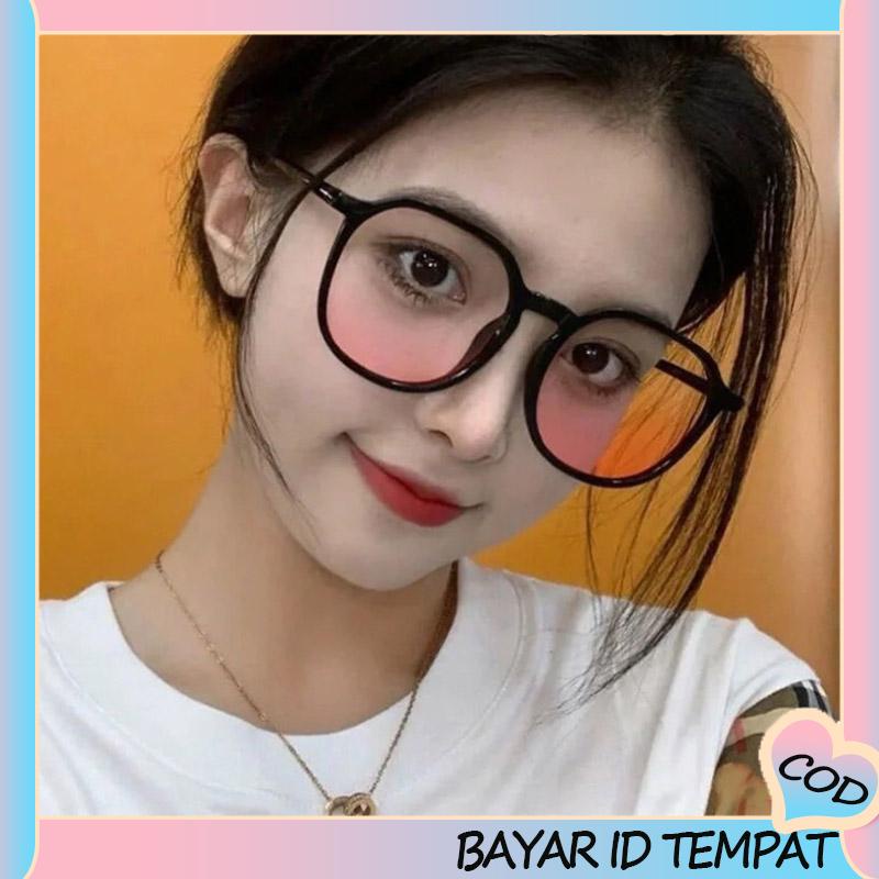 COD❤️ Gradien Pink Blush Glasses Perempuan Anti-biru Warna Cahaya Mengubah Kacamata Bingkai Besar-A.one