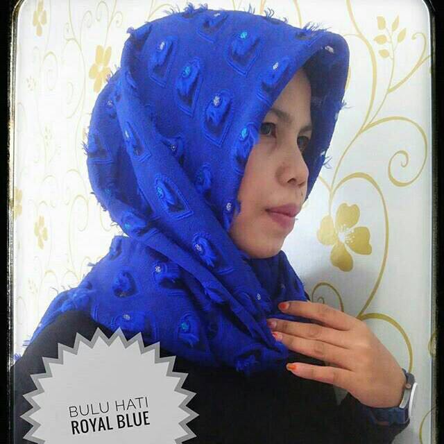 JILBAB / HIJAB / SEGIEMPAT BAWAL BULU HATI UKURAN 150*150 cm