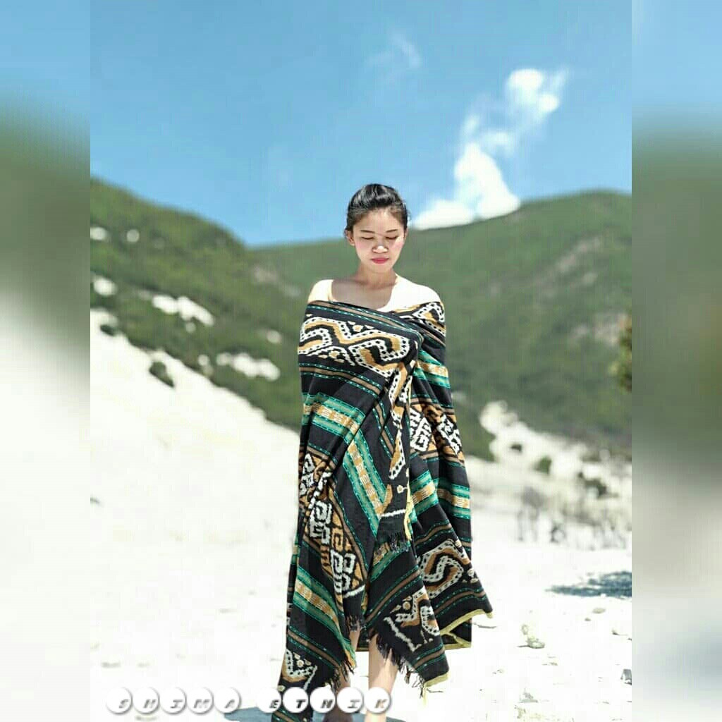 KAIN TENUN IKAT ANTIK TENUN TORAJA TENUN NTT ROTE TENUN SUMBA TENUN KALIMANTAN
