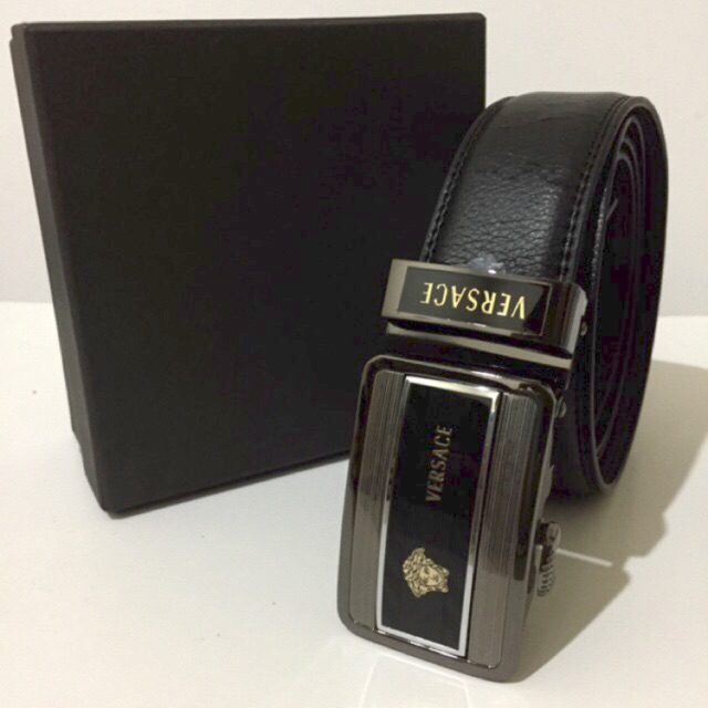 VERSACE Ikat Pinggang Kulit Pria V 854 VERCASE Gesper VERSACE Ikat Pinggang Kulit Pria V 854 VERCASE Gesper
