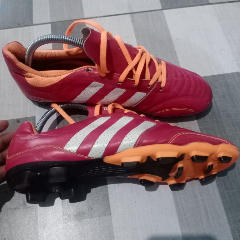 sepatu bola Second bekas original