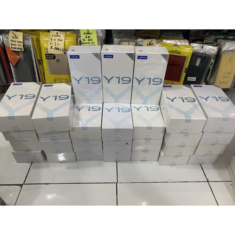 VIVO Y19 6/128 ex DEMO LIVE SEKEN LIKE NEW