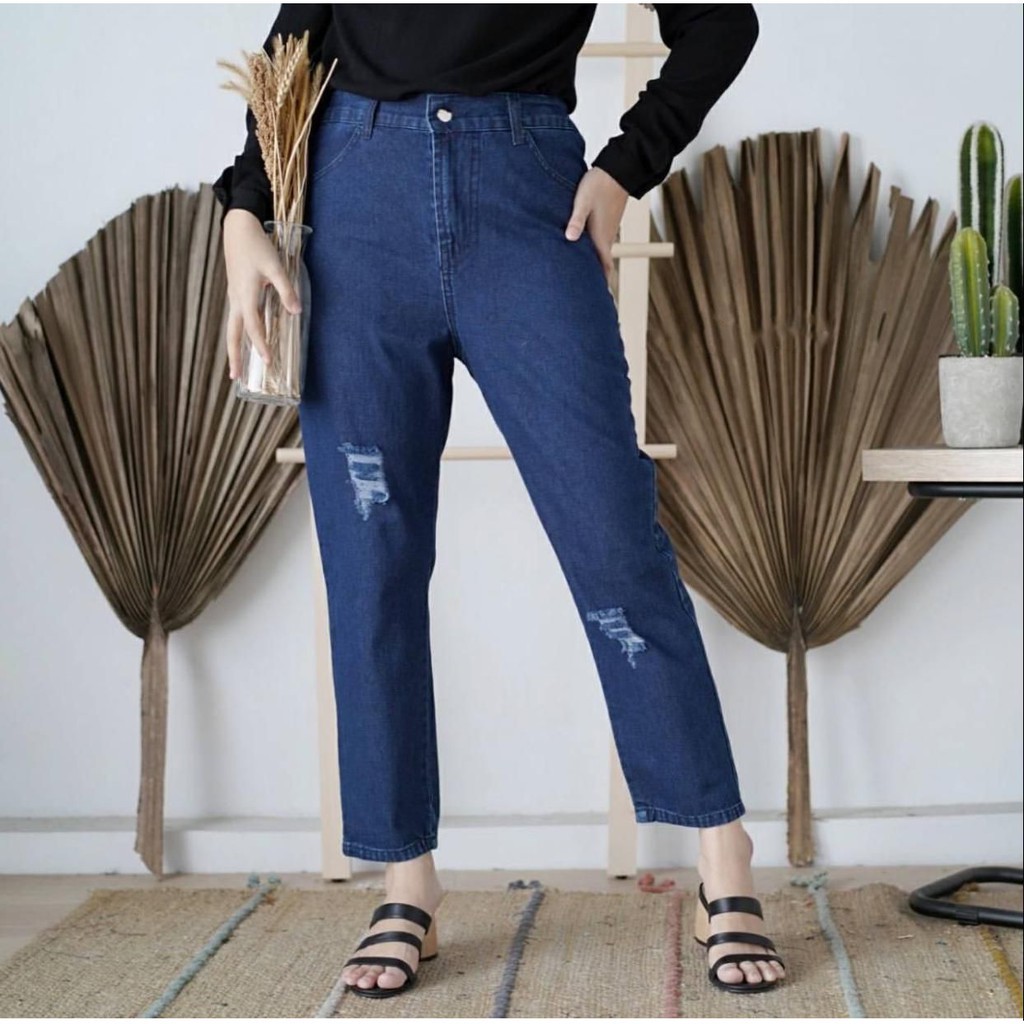 1KG 4PCS CORALY CELANA  JEANS  SOBEK BAGGY  JEANS  RIPPED 