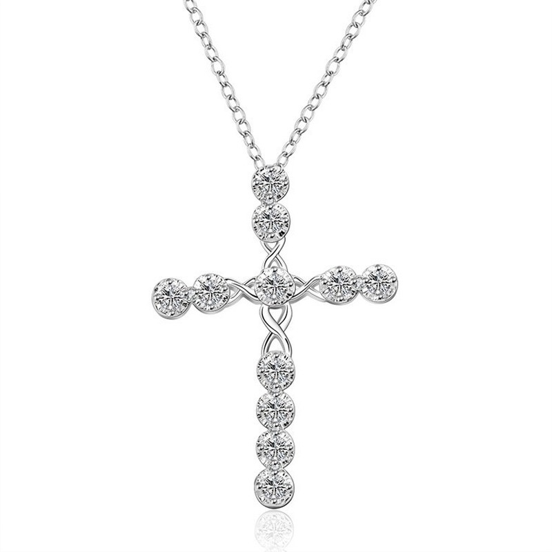 [Ready Stock]Fashion Inlaid Crystal Cross Pendant Silver Plated Necklace