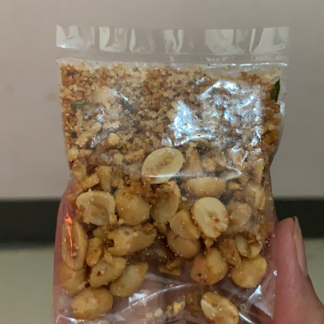 

Kacang goreng