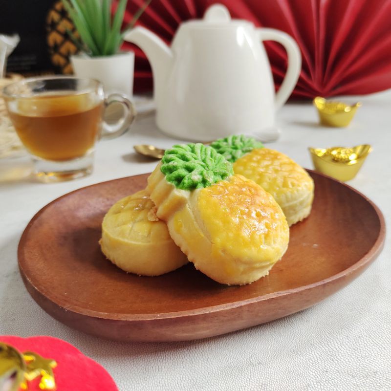 

Pineapple Cake / Nastar