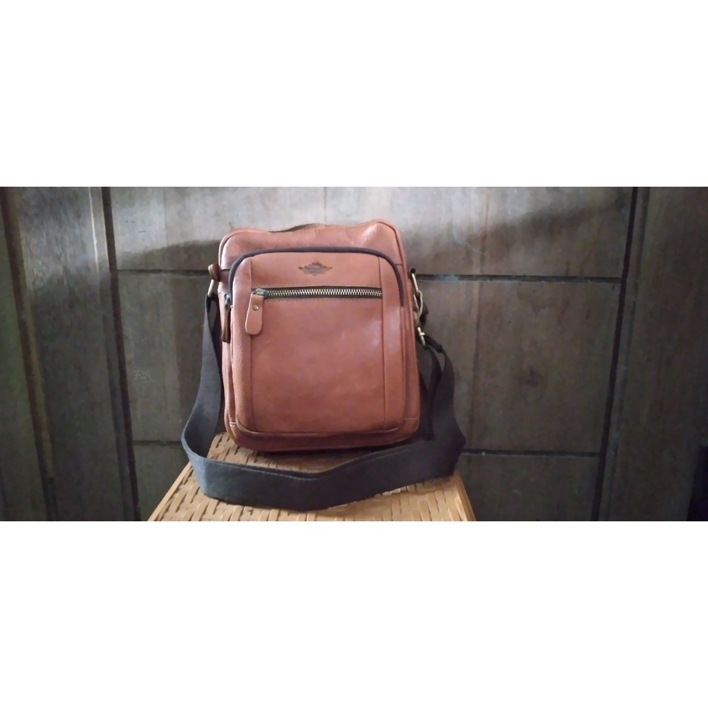 TAS SELEMPANG KULIT LEVIS | COKELAT/BROWN | ORIGINAL LEVIS