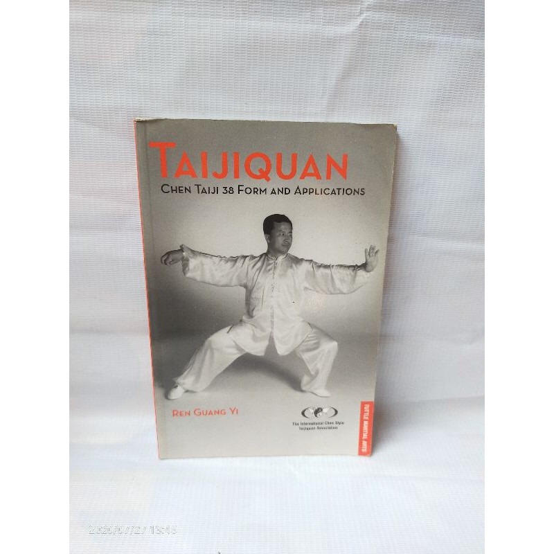 Buku Taijiquan By Ten Guang Yi