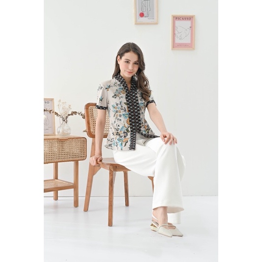 Atasan Batik 292 AZ/ Blouse Batik Wanita Modern