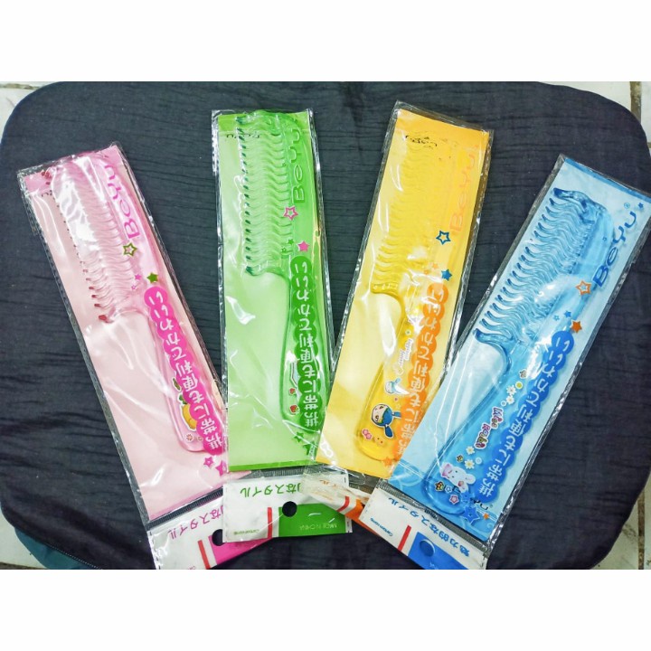sisir rambut / sisir karakter / sisir warna warni