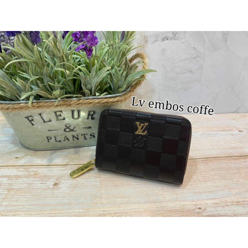 Dompet Kartu LV Motif Dan LV Embos Import Semprem