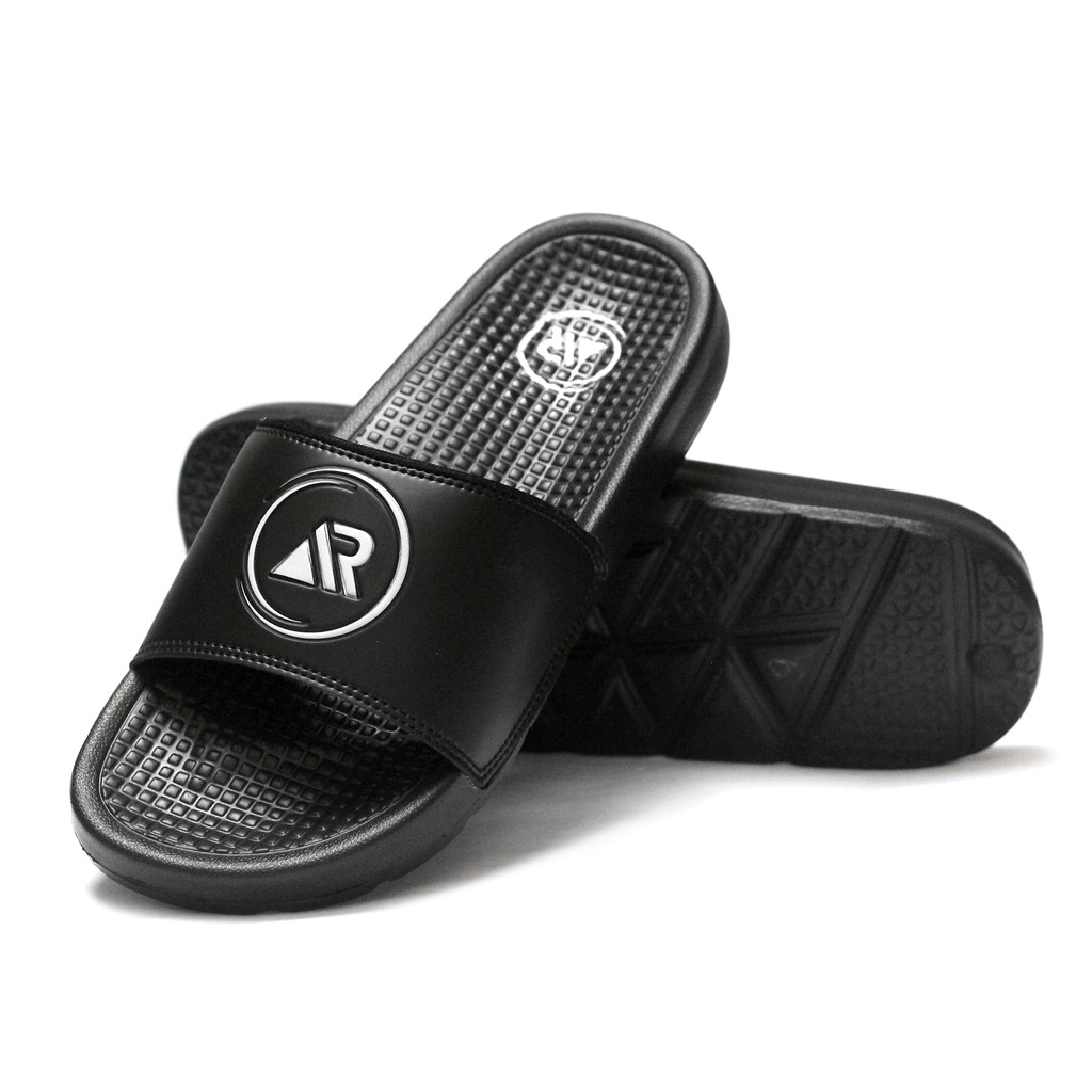 AR FTWR | Sandal Slide Pria Hitam Putih 39-43