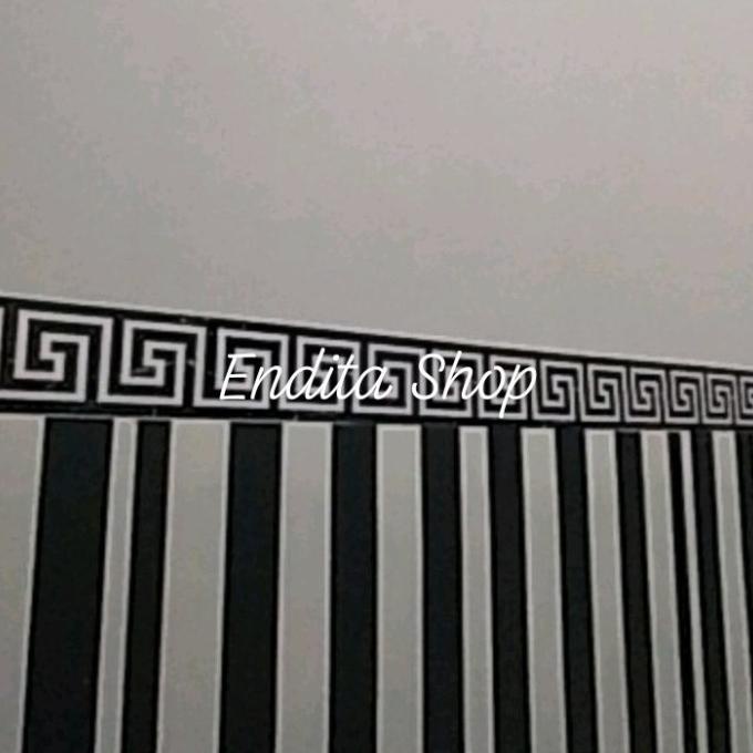 Wallpaper Sticker Border List Tembok Dinding Hitam Putih 593