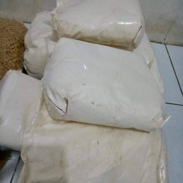 

Tepung tiwul wonogiri 500gr