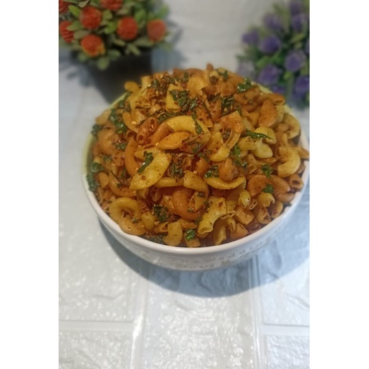 

MAKARONI BANTAT KRIUK DAUN JERUK 100GR HOMEMADE