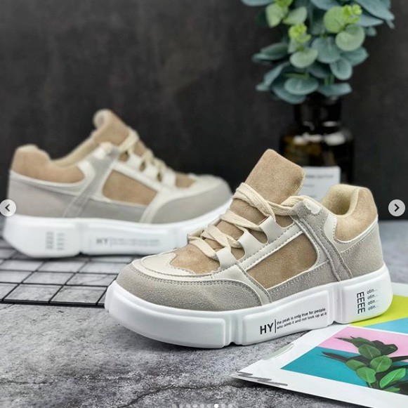 Sneakers C905