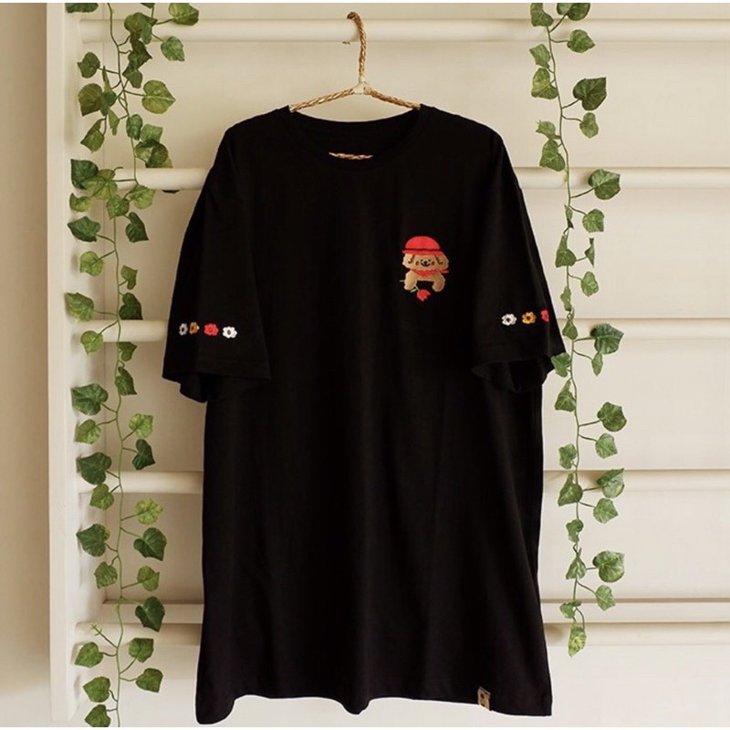 Kellys.co Embroidered Oversize Tshirt Poodle and Flowers