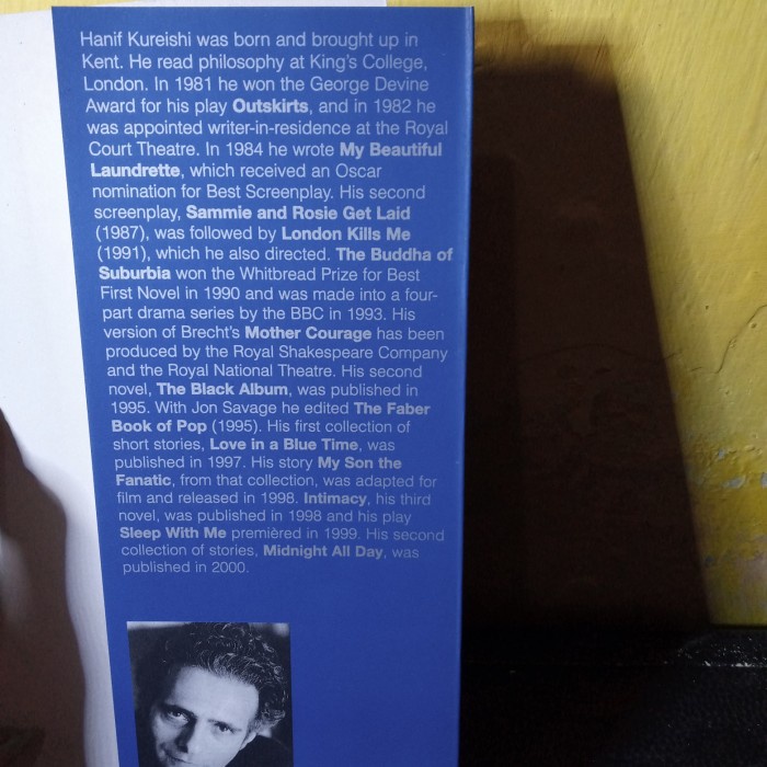 novel bahasa Inggris Hanif kureishi gabriels gift 178 hal