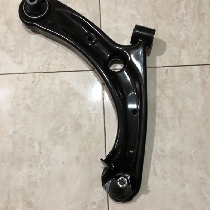 Lower Arm Depan Brio, Mobilio Original Honda