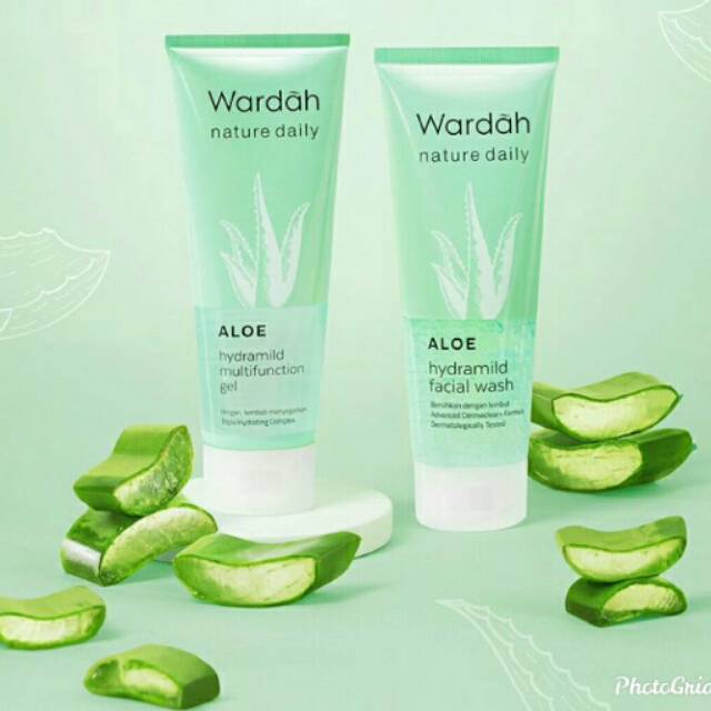 Wardah facial wash hydramild