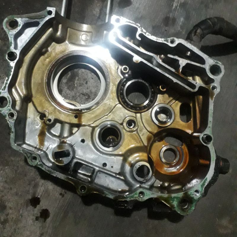 CRENGKES RENGKES KANAN MEGAPRO ORI KRENGKES MEGAPRO BAK KALTER KANAN MEGAPRO ORIGINAL