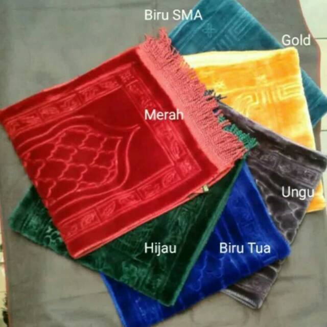 Sajadah turky bledru embos motif polos 3/4 ( muka panjang)
