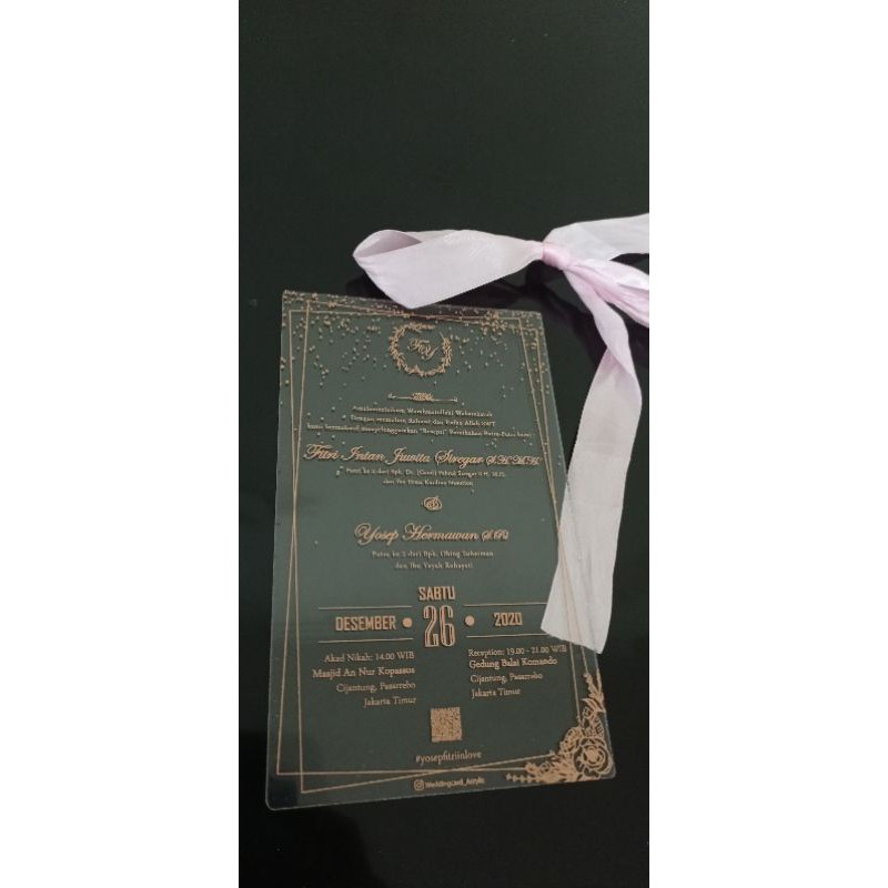 undangan akrilik/undangan akrilik murah/undangan pernikahan/undangan pernikahan murah