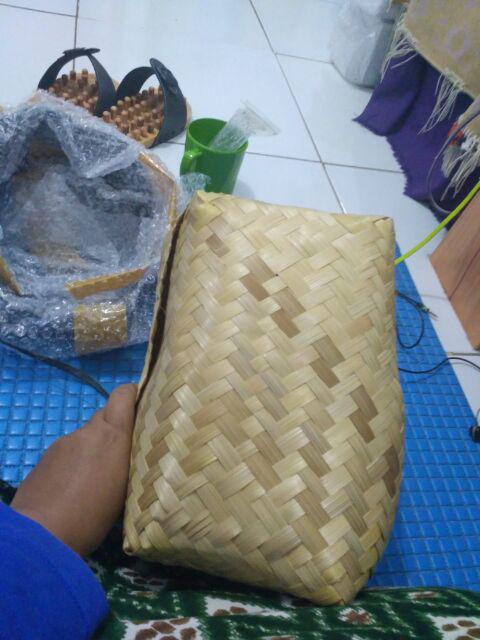 Besek Natural/ Blicing 22x8 Besek Persegi Panjang Besek Bambu Besek Anyaman Bambu Besek Handuk Besek