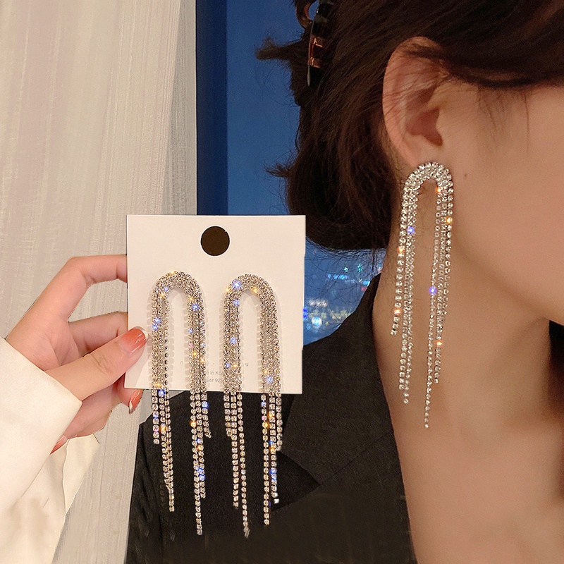 1 Pasang Anting Rumbai Panjang Hias Berlian Imitasi Gaya Korea Untuk Wanita