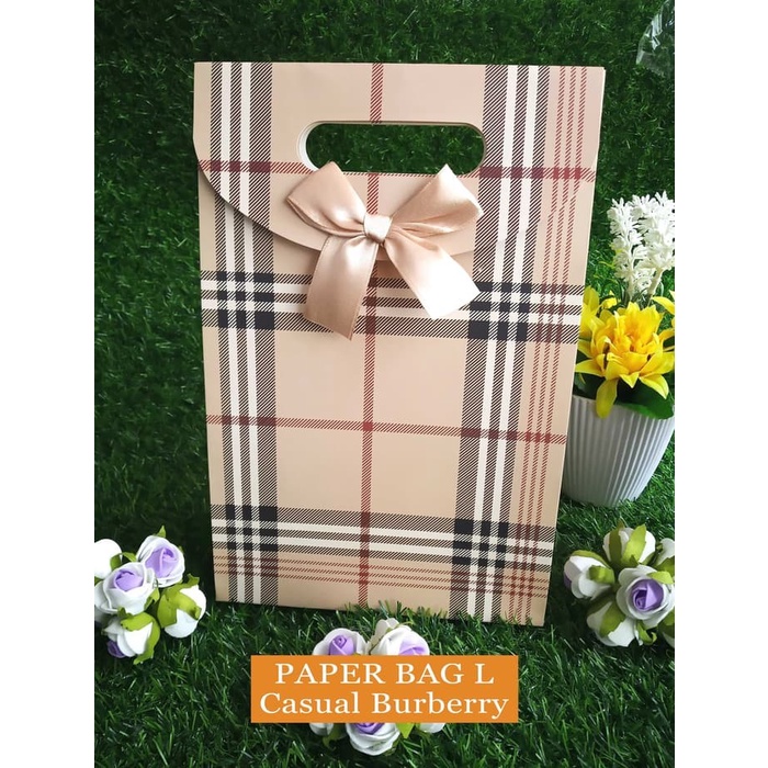 

Paper Bag Motif / Tas Kertas Kado / Tas Ulang tahun - L Casual