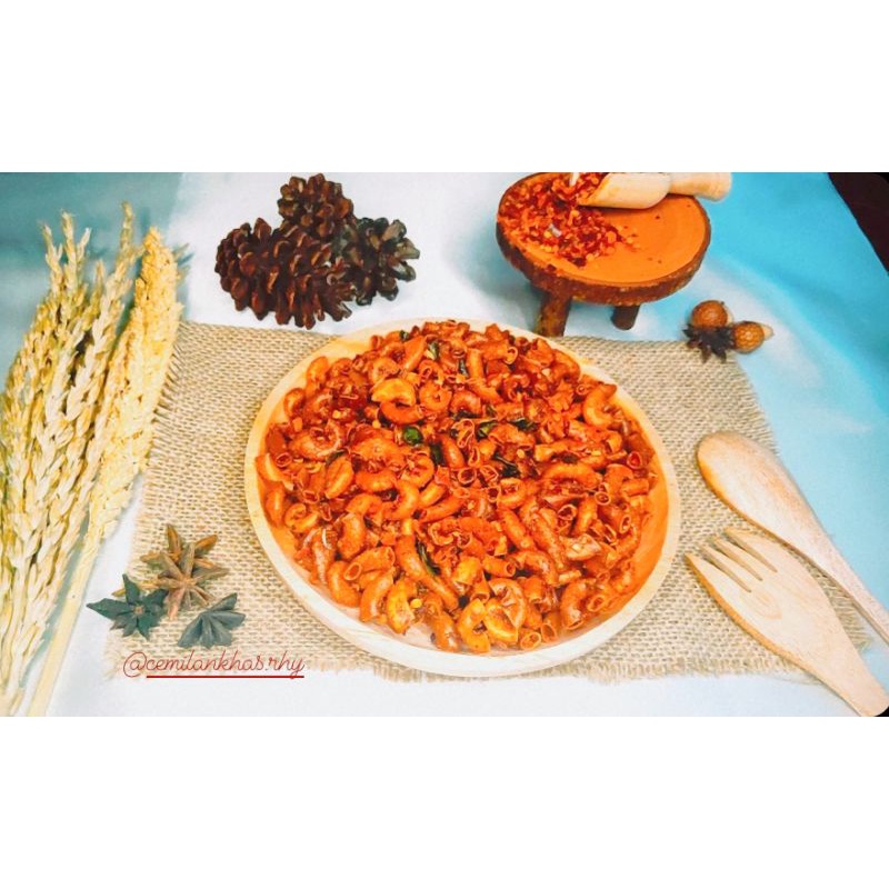 MAKARONI BANTET 250gr / MAKARONI PEDAS / MAKARONI BANTET KENCUR EXTRA DAUN RHY
