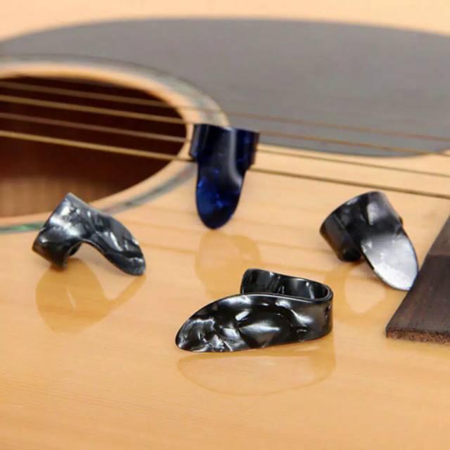 Pick gitar plectrum 1 jempol + 3 jari