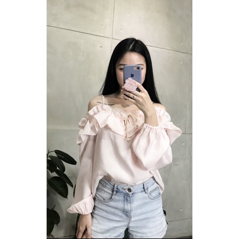 

FS NEW With TAG LYONS TOP BY QYO STUDIO Warna Baby Pink