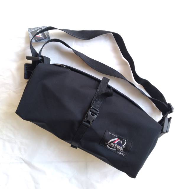 Alpina Tas Selempang D01 Hitam