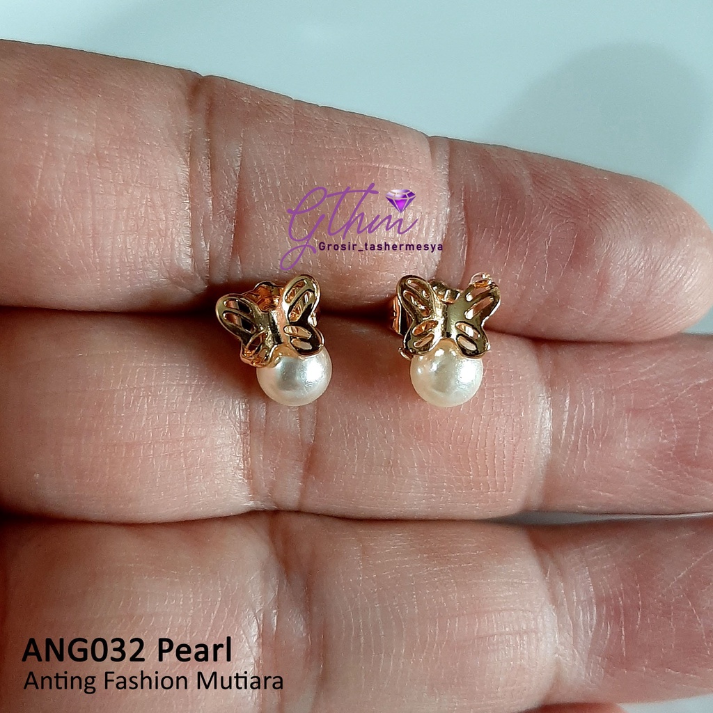 Anting wanita mutiara kupu mungil simpel untuk sehari-hari ang032 xuping perhiasan lapis emas 18k