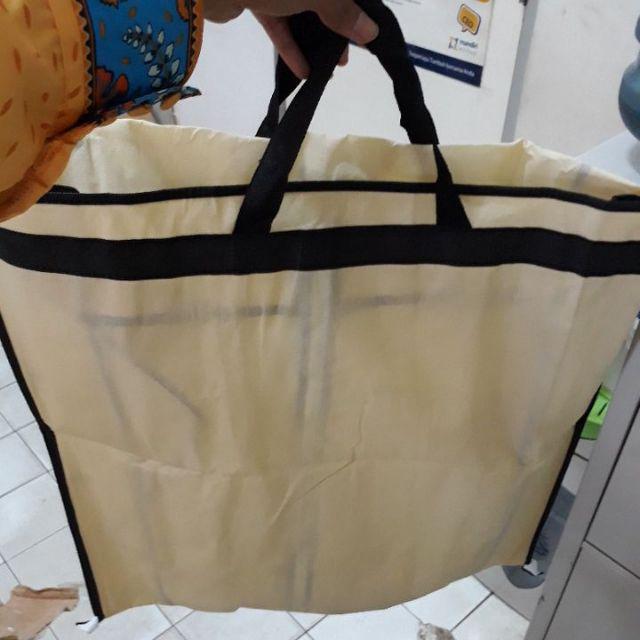 [bisa Cod] Plastik Pelindung Baju Penutup Baju Anti Debu Woven Cream Cbp011