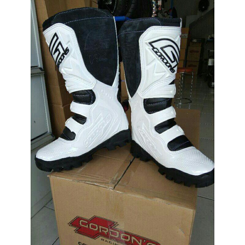 SEPATU K2 GORDONS PUTIH