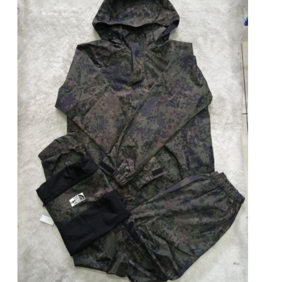 Paling Dicari.. jas hujan the north face