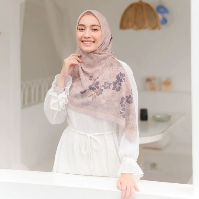 Praya Scarf by Lights Clo