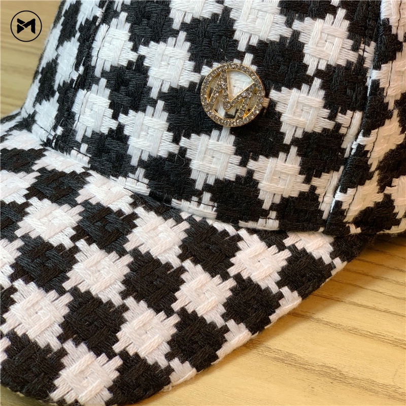 Topi Baseball Motif Kotak-Kotak Hitam Putih Aksen Berlian Imitasi Gaya Kasual Untuk Wanita-7