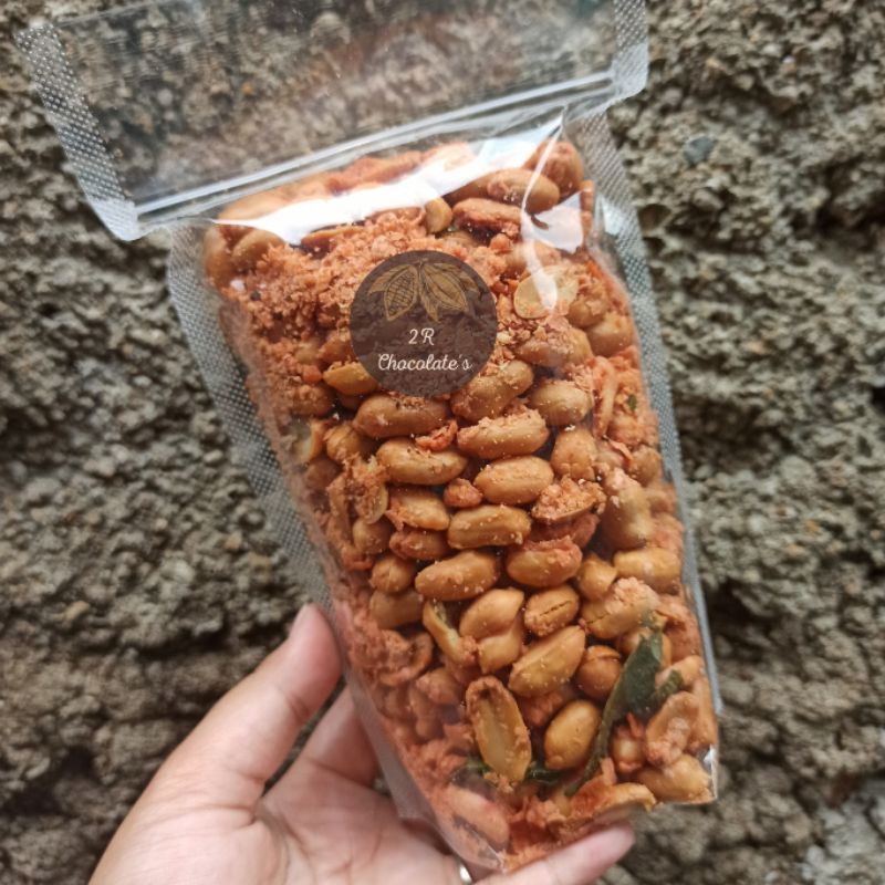 

Kacang thailand pedas | kiloan (400gr)