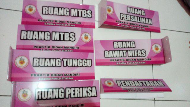 Acrylic Sign Ruangan