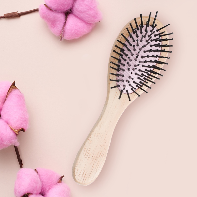 JD Wooden Hair Combs Hair Brush-Small merupakan sikat rambut yang terbuat dari bahan kayu