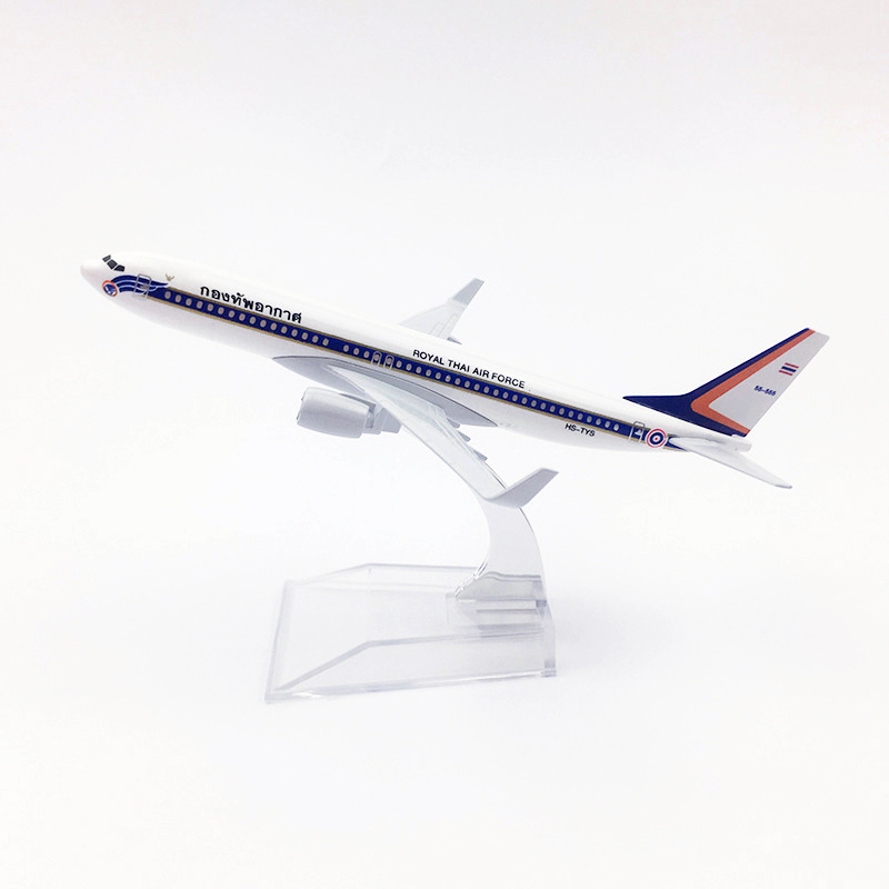 Royal Thai B737 Pesawat Model Thailand Airlines Boeing 737 Pesawat Terbang Model Die Cast Metal Kado 16CM