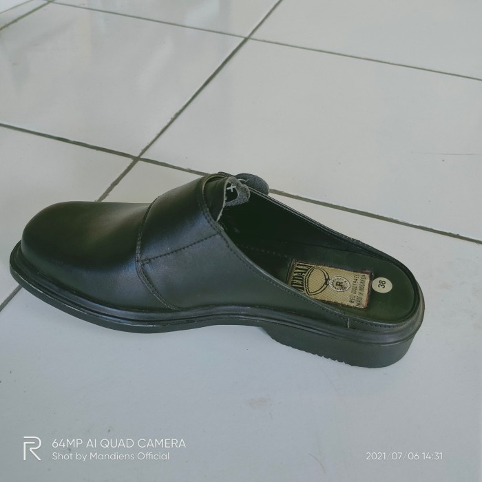 MANDIENS - Sepatu Sandal Kulit Medali 117 - Sendal Bustong Pria - Selop Pengantin Kulit - Selop Guru