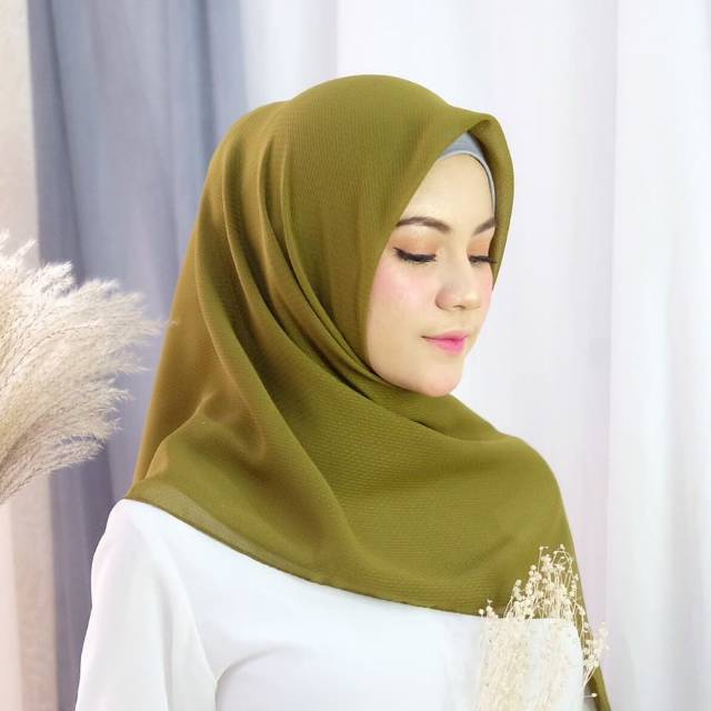 HIJAB SEGI EMPAT / BELLA SQUARE VER.1