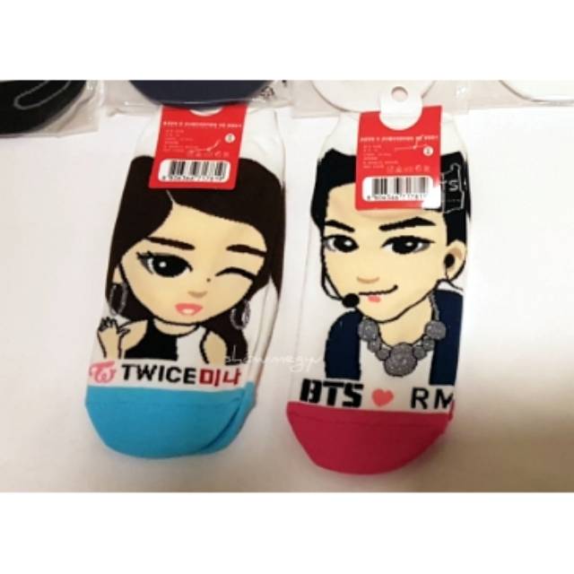 Kaos Kaki Korea - Twice BTS