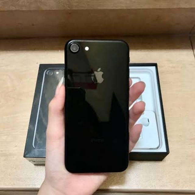 iPhone 7 Jet Black 128 GB - 携帯電話