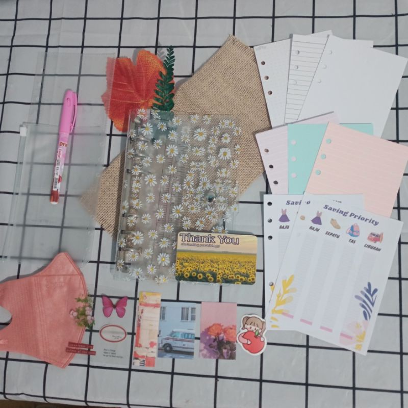 

Paket Binder Diary A6 Motif bunga free sticker vintage
