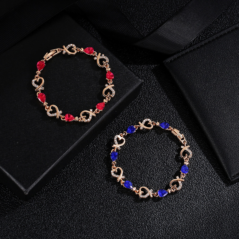 Korean Style Love Bracelet Hollow Temperament Flower Rhinestone Ladies Bracelet Heart Chain Bracelet Valentine's Day Gift